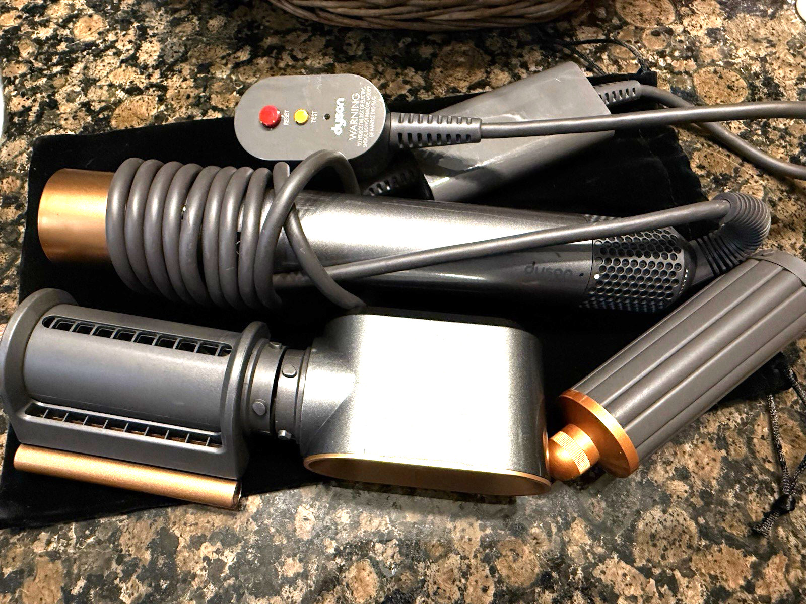 Dyson Airwrap Multistyler – Nickel/Copper