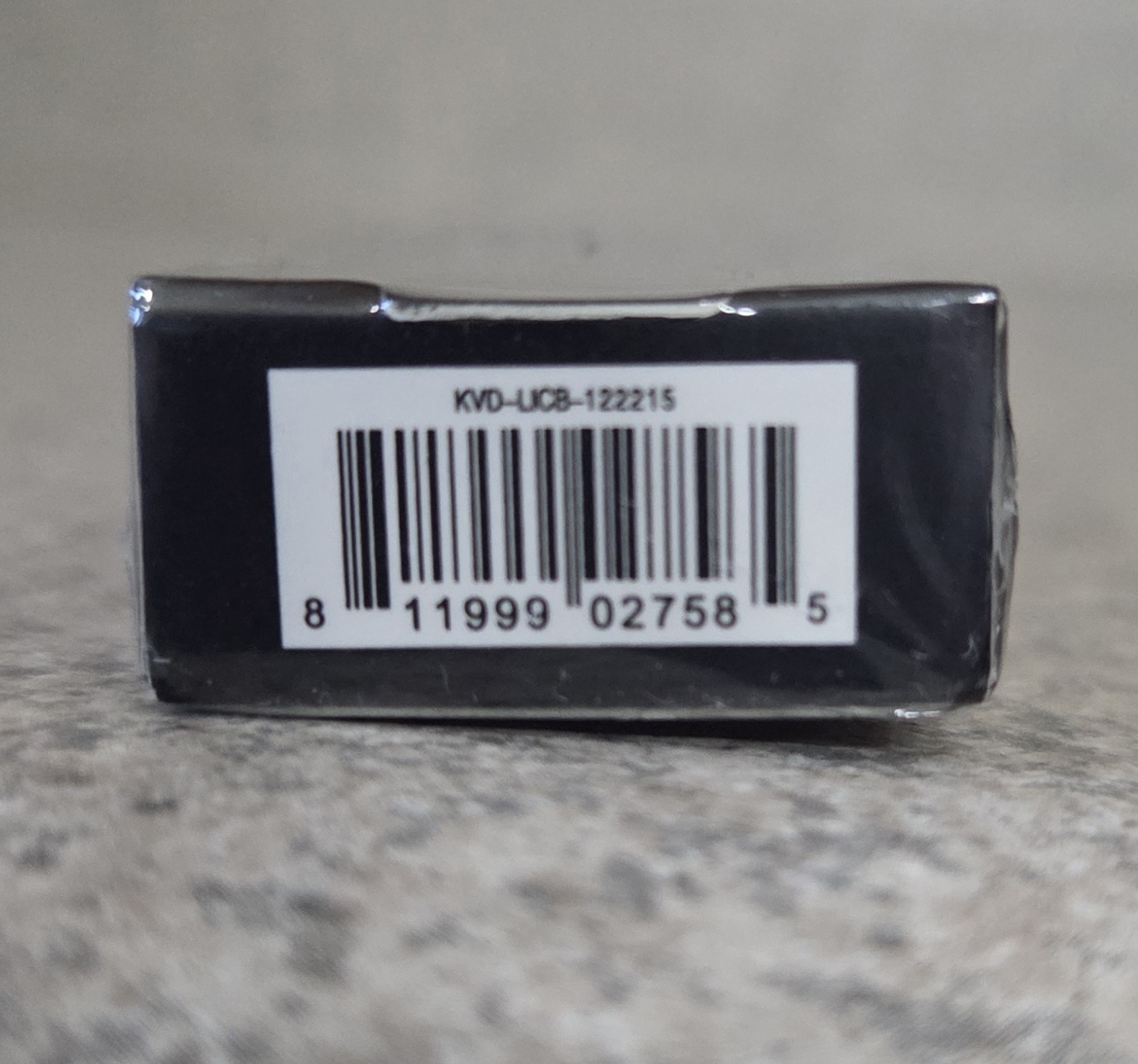 Kat Von D Lock-it Edge Concealer Brush #40- NEW IN BOX/ SEALED