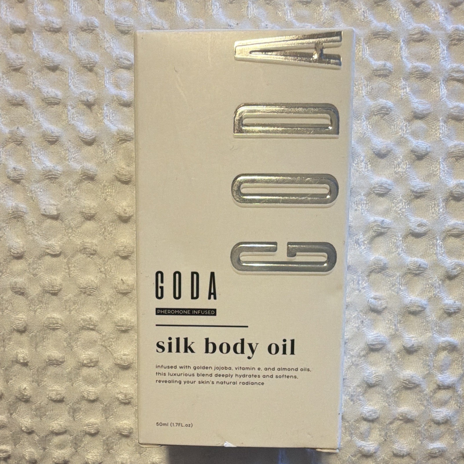 GODA Sense of Seduction pheromone perfume (2) and pheromone silk body oil (1)