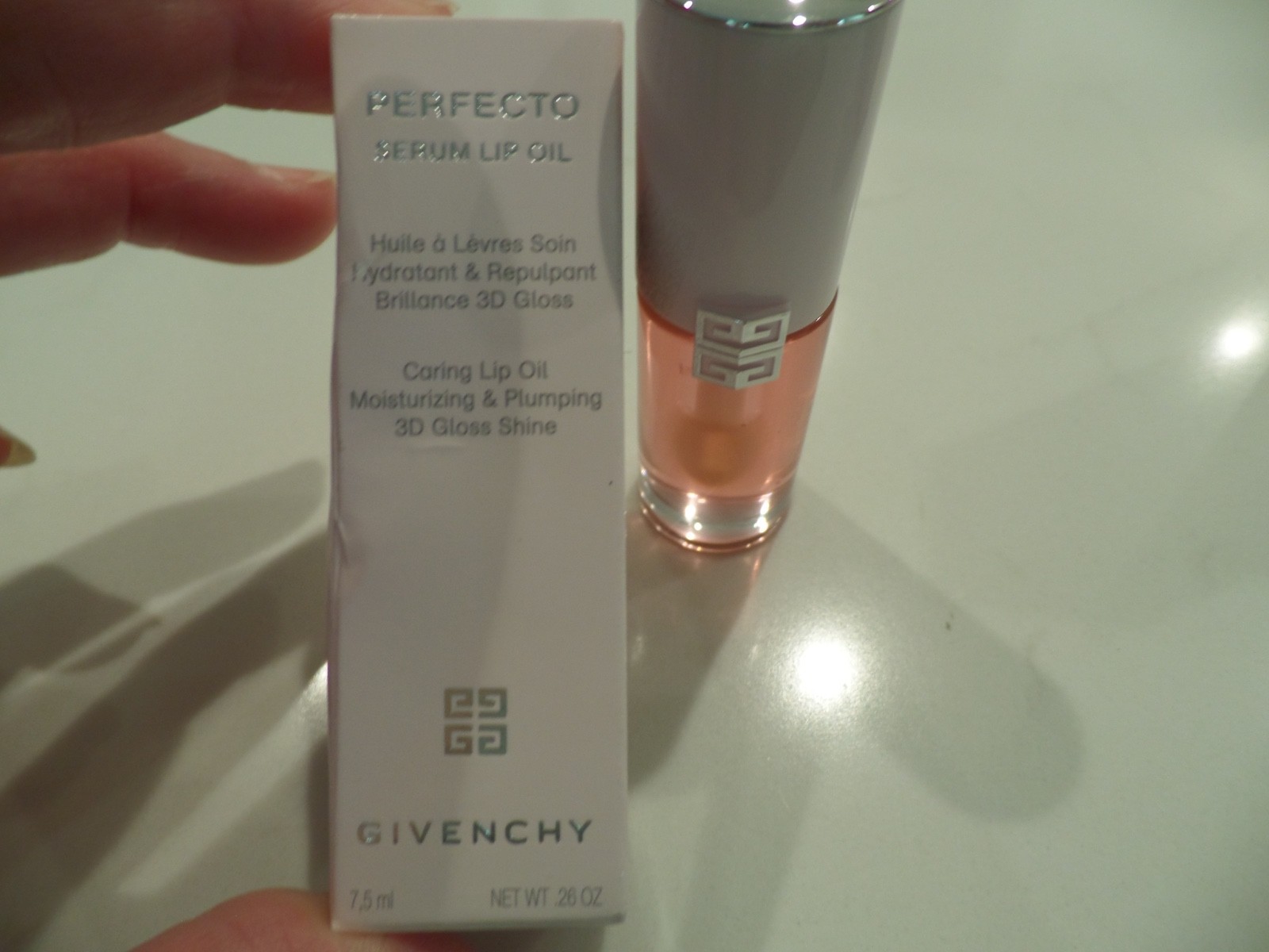 NIB Latest GIVENCHY Perfecto serum lip oil .26 oz, made France, shades to pick.