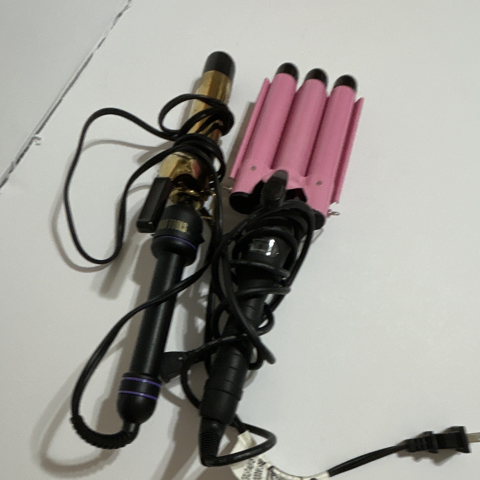Pink/Black Triple Barrel Hair Waver, Ceramic Plate, Digital Temp, 450°F