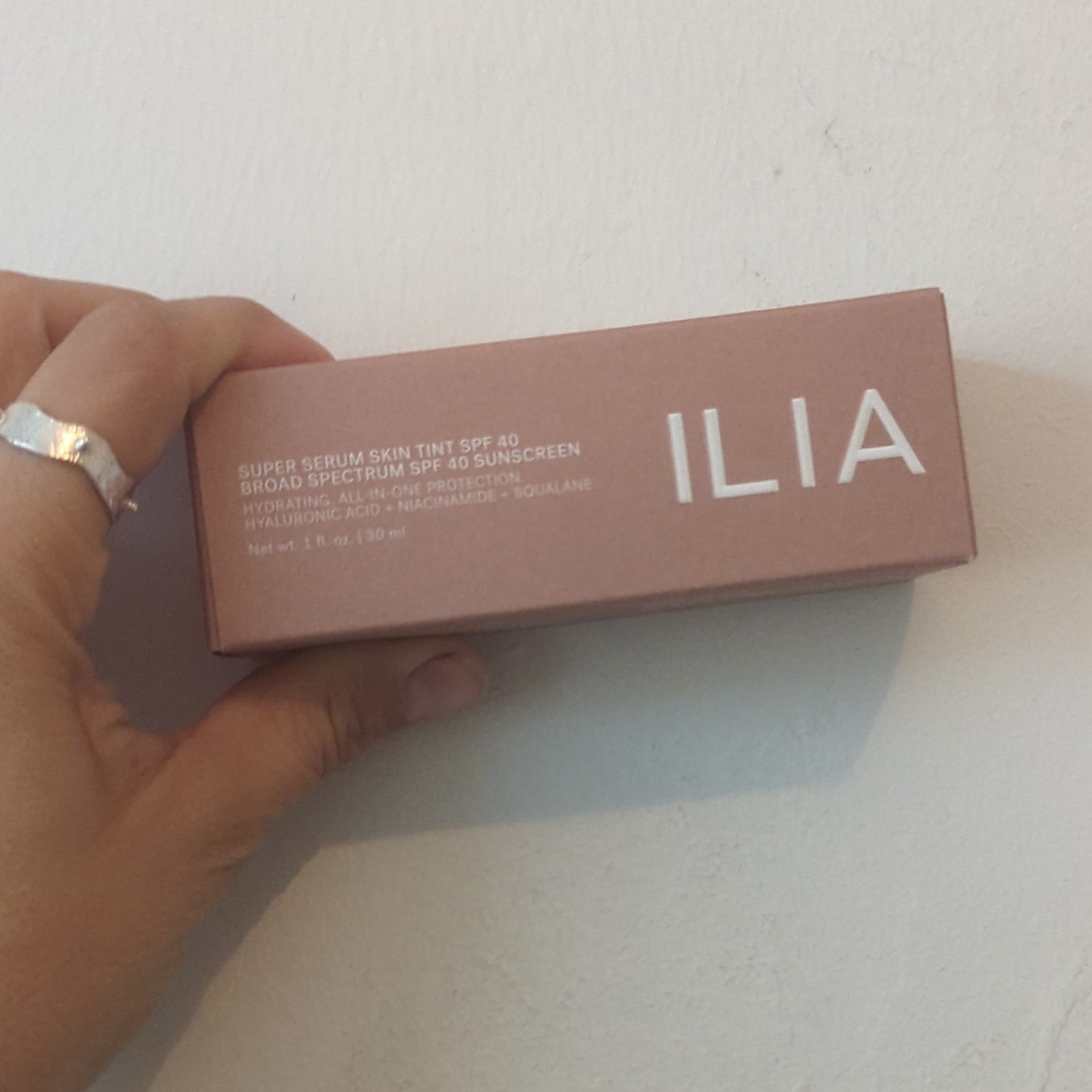 ILIA Super Serum Skin Tint SPF 40 Broad Spectrum Ramla Bay ST12.5 1 fl oz
