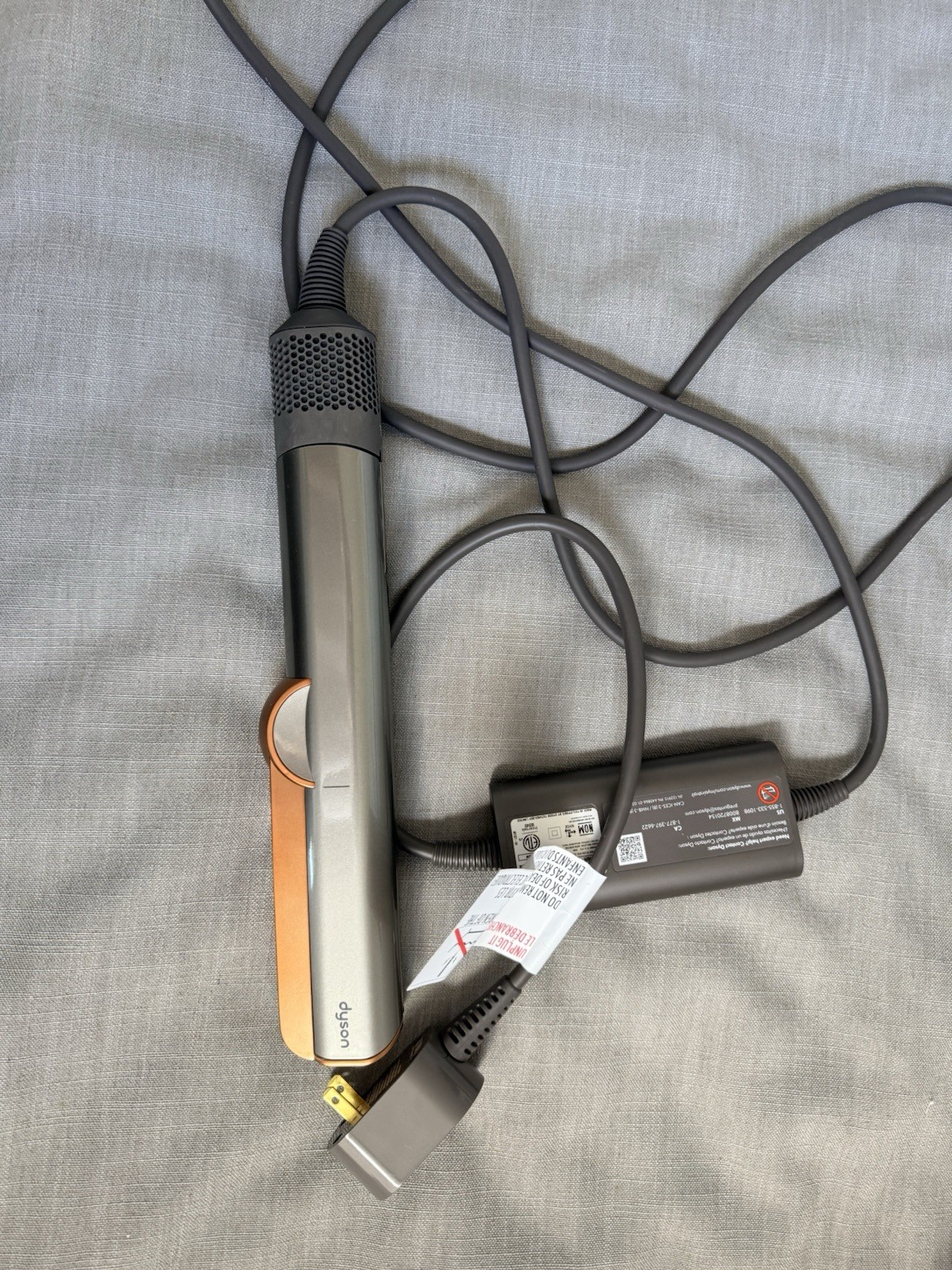 Dyson Airstrait Straightener – Nickel/Copper
