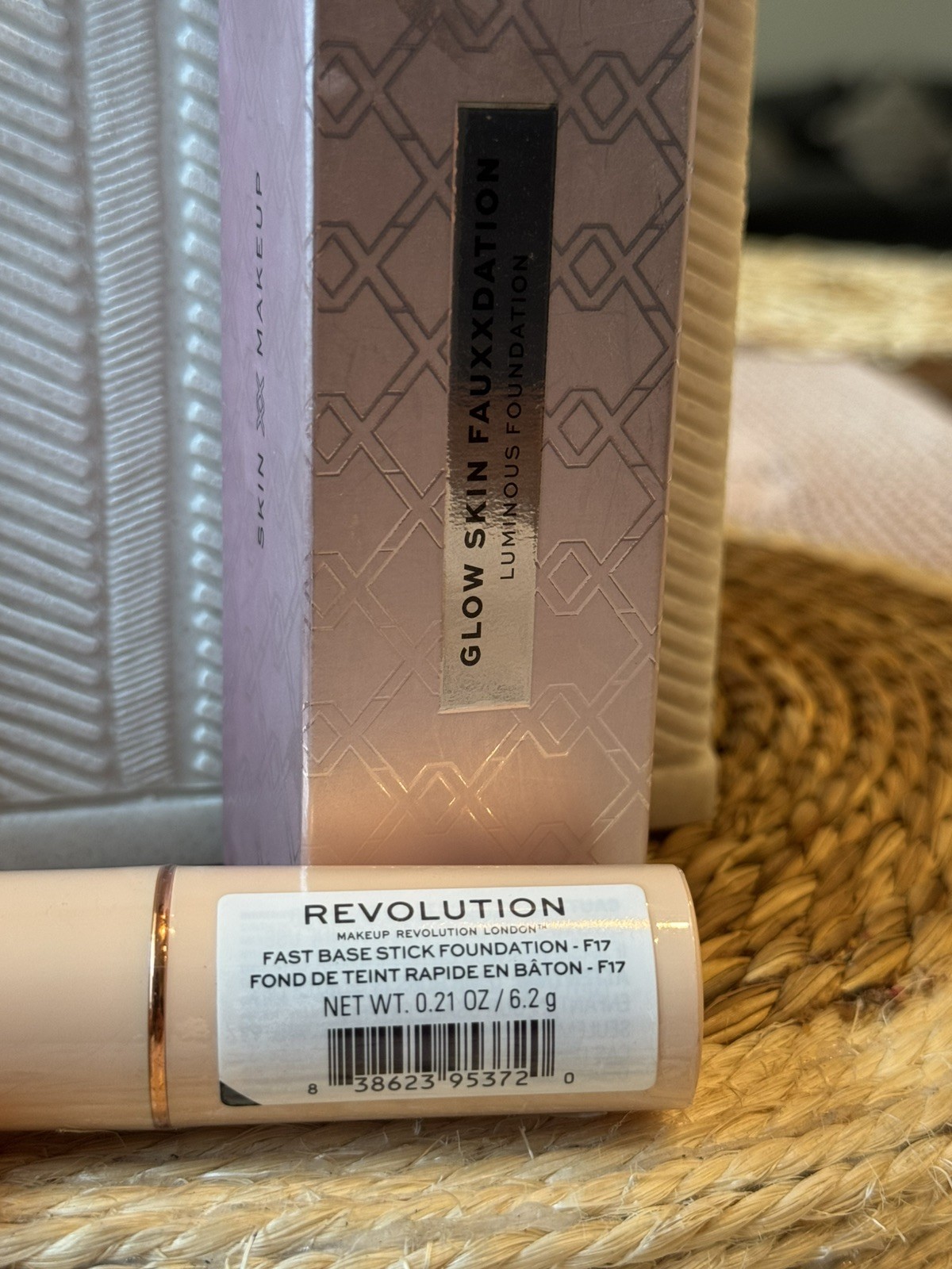 New Dark Revolution Beauty XX Glow Skin Fauxxdation Luminous Foundation, FX17.7