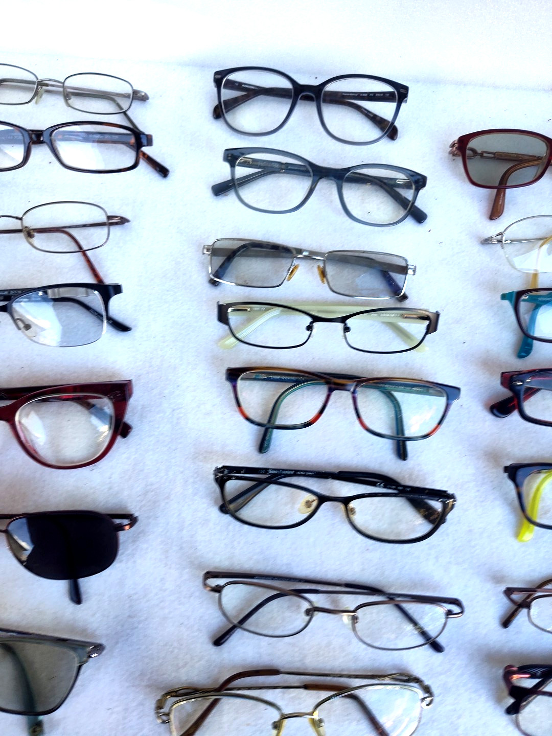 Lot of 34 Eyeglass Frames: Branded Vintage Modern Mens Women Eddie Bauer Saks