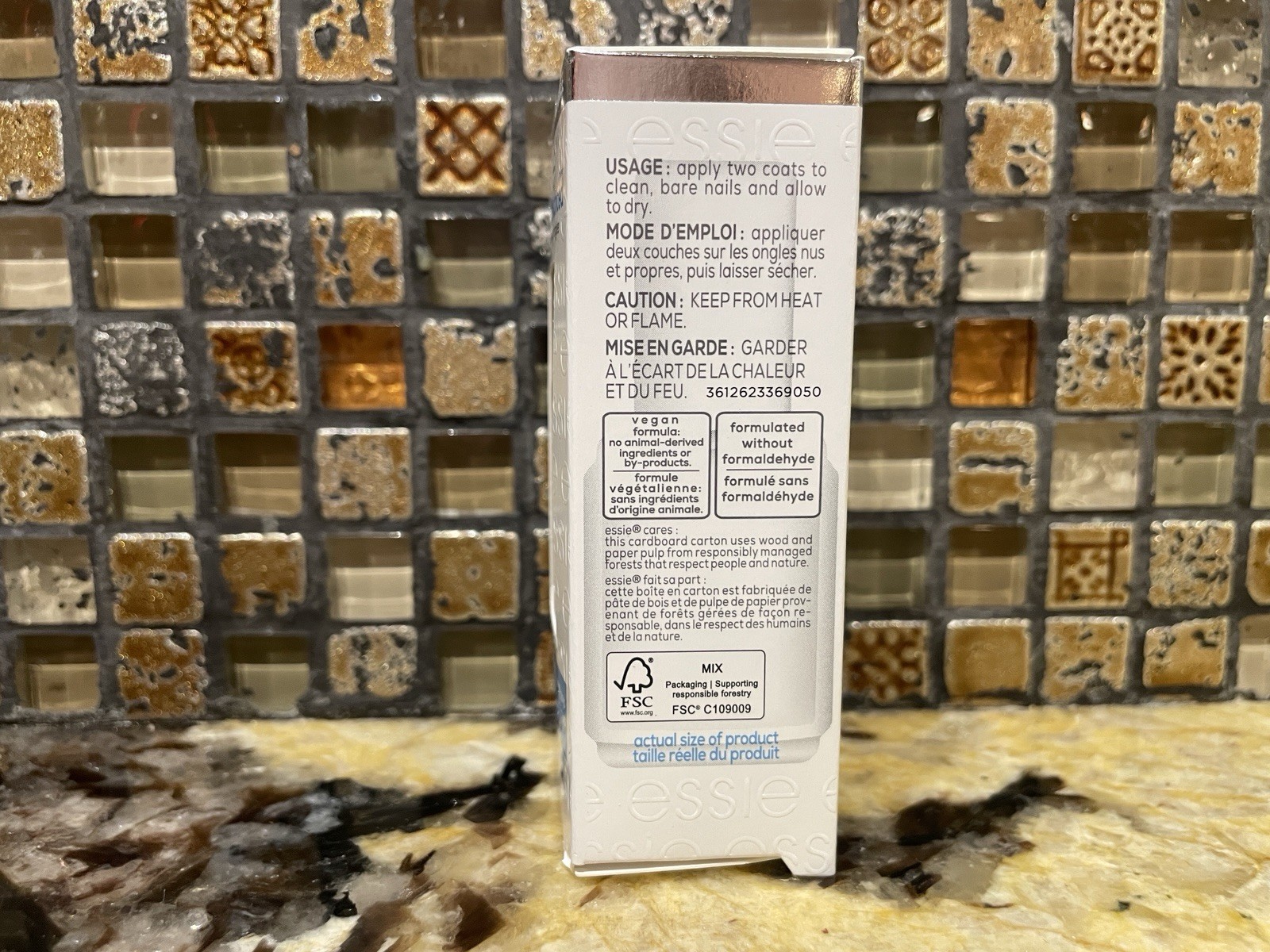 Bundle of 2 ESSIE – HARD TO RESIST ADVANCED NAIL STRENGTHENER – .46oz EACH NIB