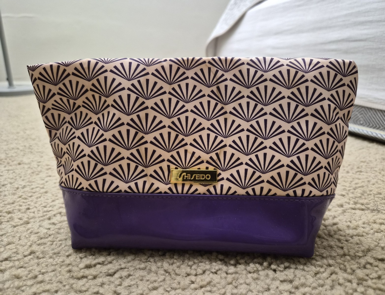 Shiseido Purple White & Black Plastic Makeup Bag Zipper Closure