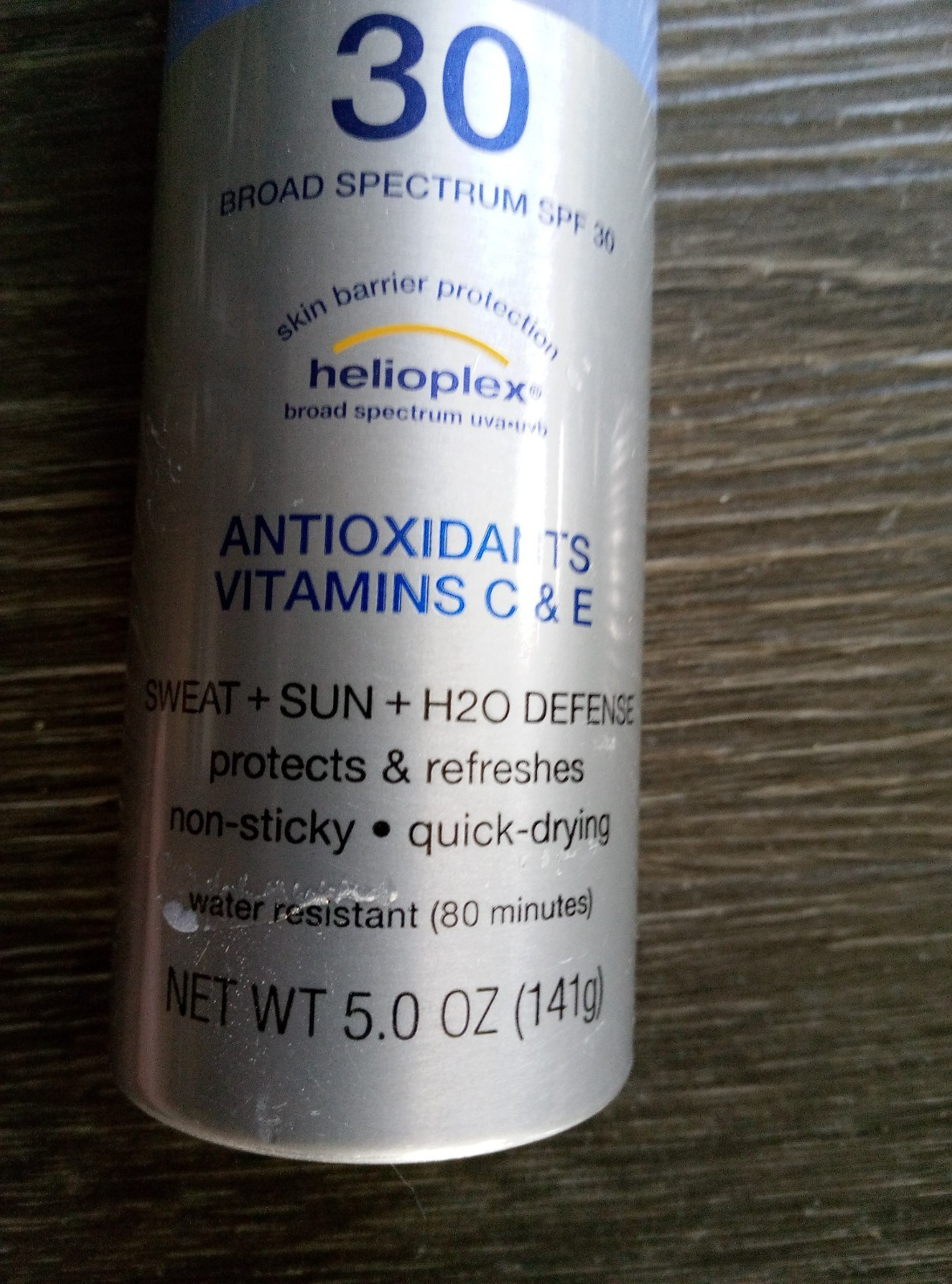 Neutrogena Sport Active Defense Sunscreen Spray SPF 30, 5 Oz Exp. 10/2025