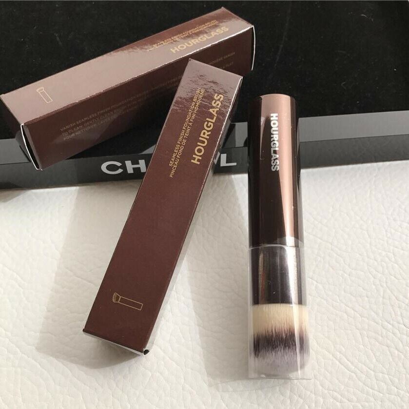 HOURGLASS Vanish Seamless Brush Finish Foundation Brush Makeup Brush