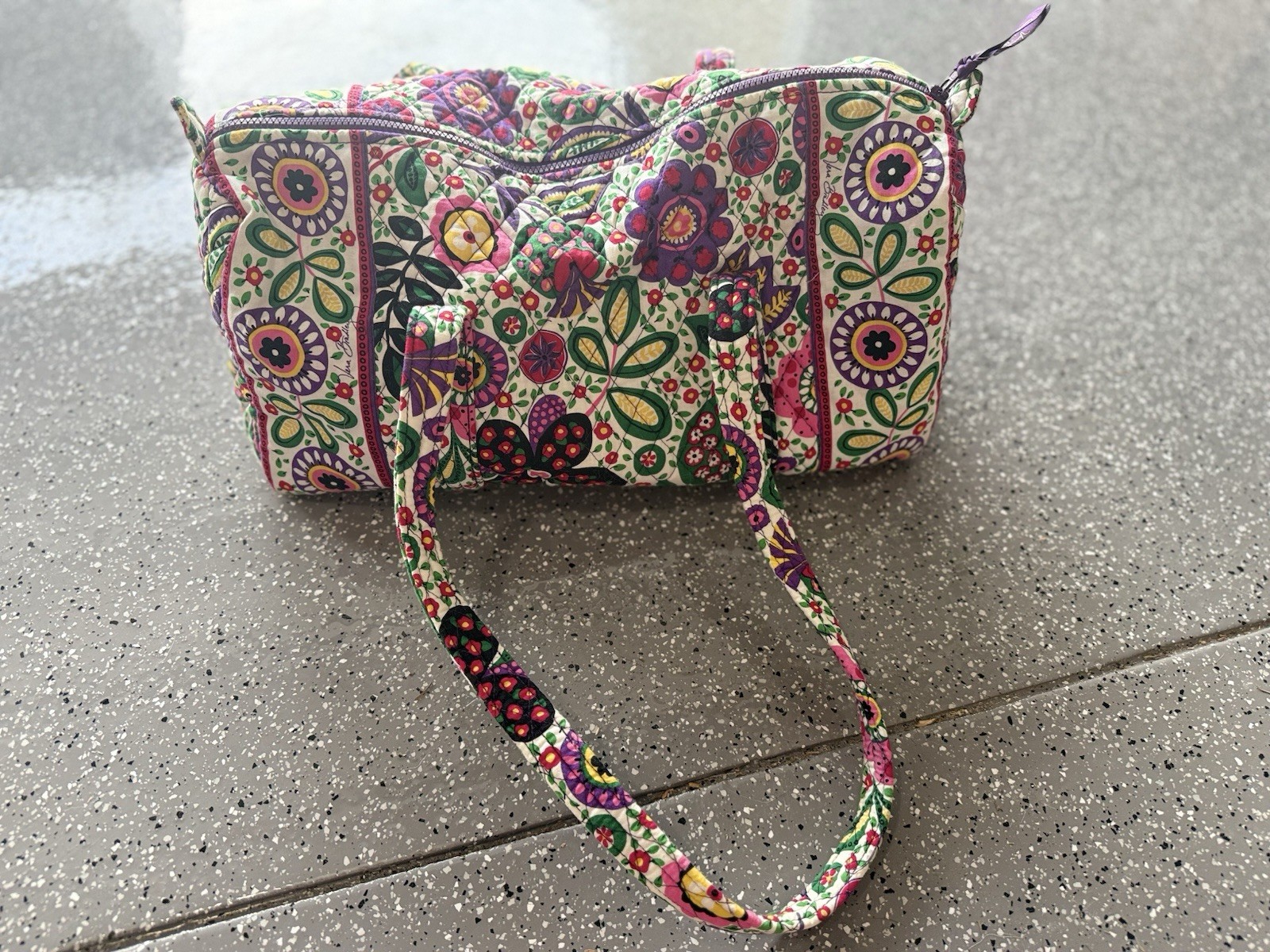 Vera Bradley Multicolor Floral Fabric Makeup Bag Zipper Closure with Handle