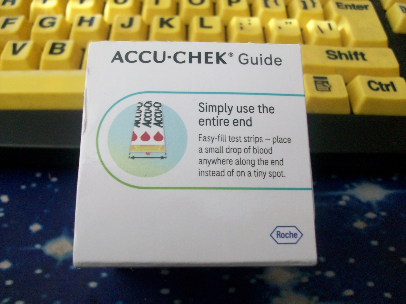 100 ACCU-CHEK GUIDE 1 BOX OF 100 TEST STRIPS, EXP 4-10-2027, GOOD SEALED BOX