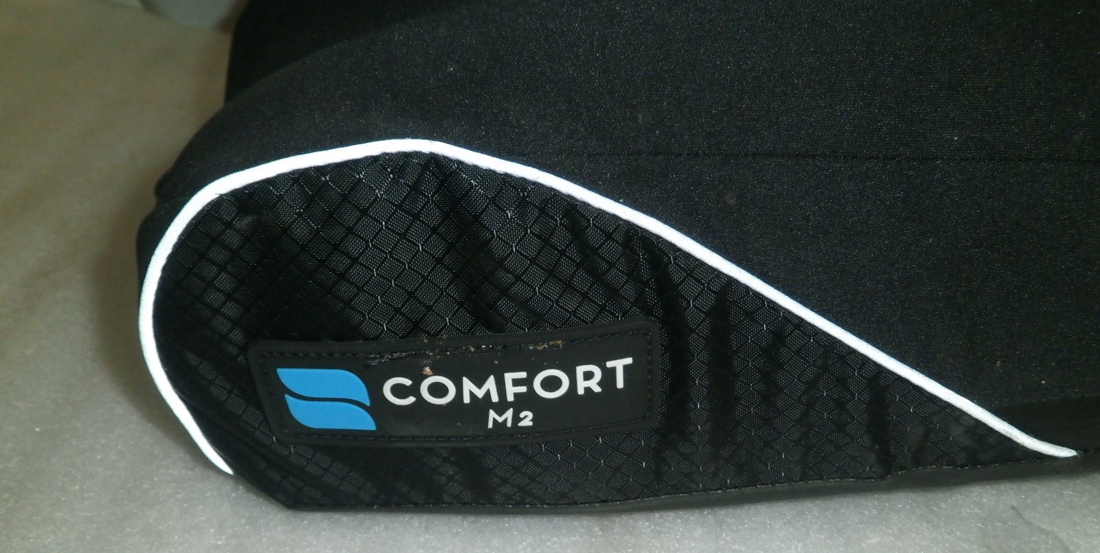 Comfort Company M2 Wheelchair Cushion 17 X 18″ M2-SQAM-1718 W/ Cover Very Good