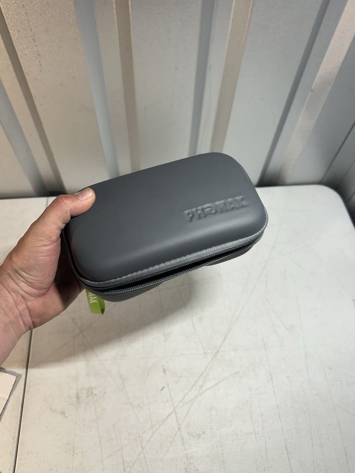 Phonak Audeo Rechargeable Wireless Audio Ear Devices Charger Case Set