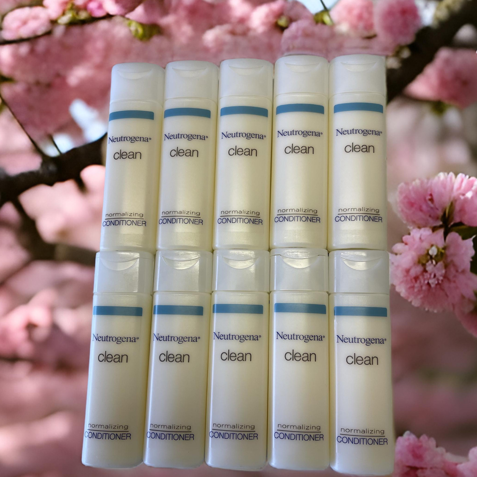 Neutrogena Clean Normalizing Conditioner – Lot of 10 ea 0.8oz Bottles Total