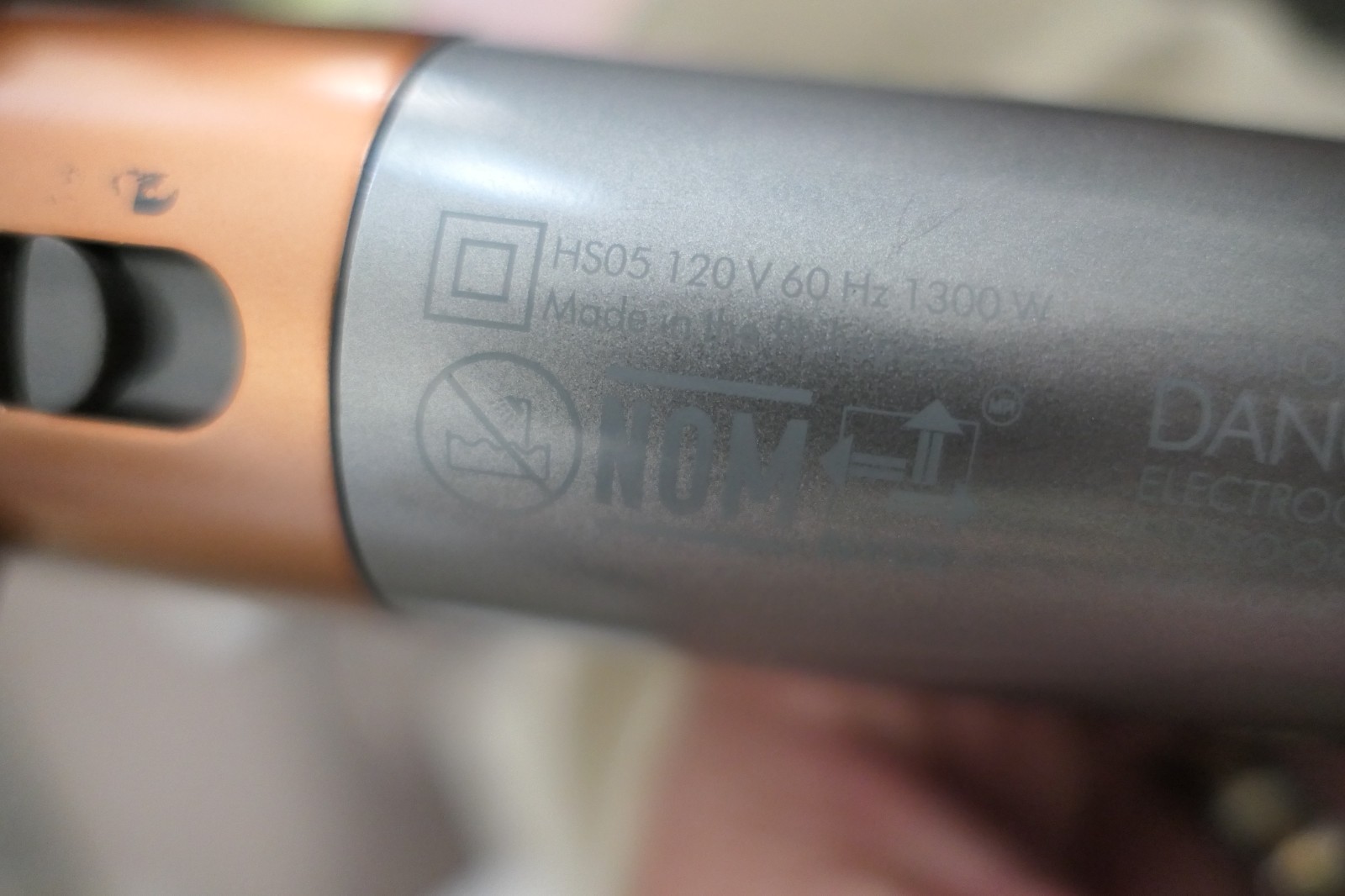 Dyson Airwrap Hair Multi Styler HS05 Nickel/Copper w/ Attachment