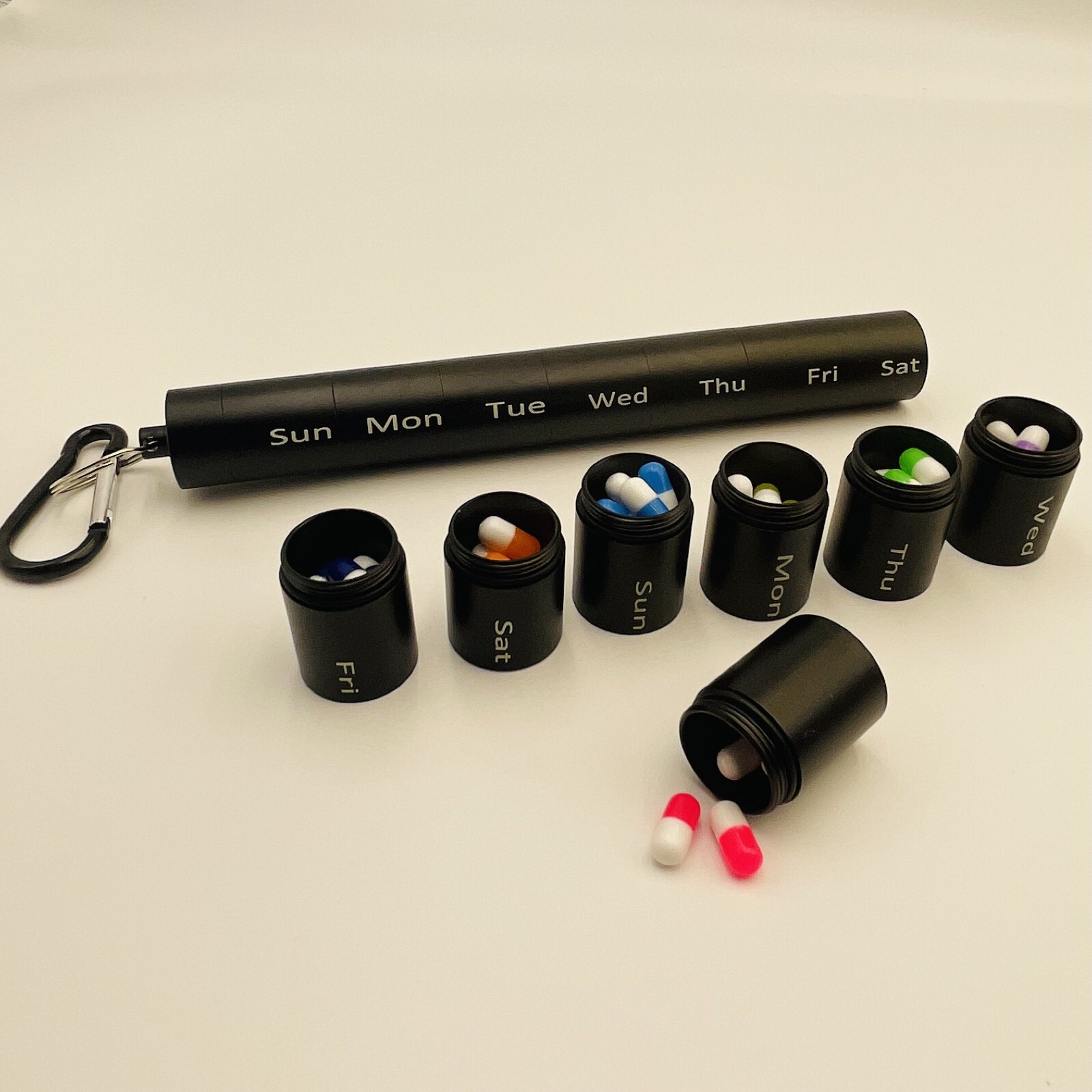 Metal Small Pill Box Organizer 7 Day Portable Waterproof Keychain Pill Holder