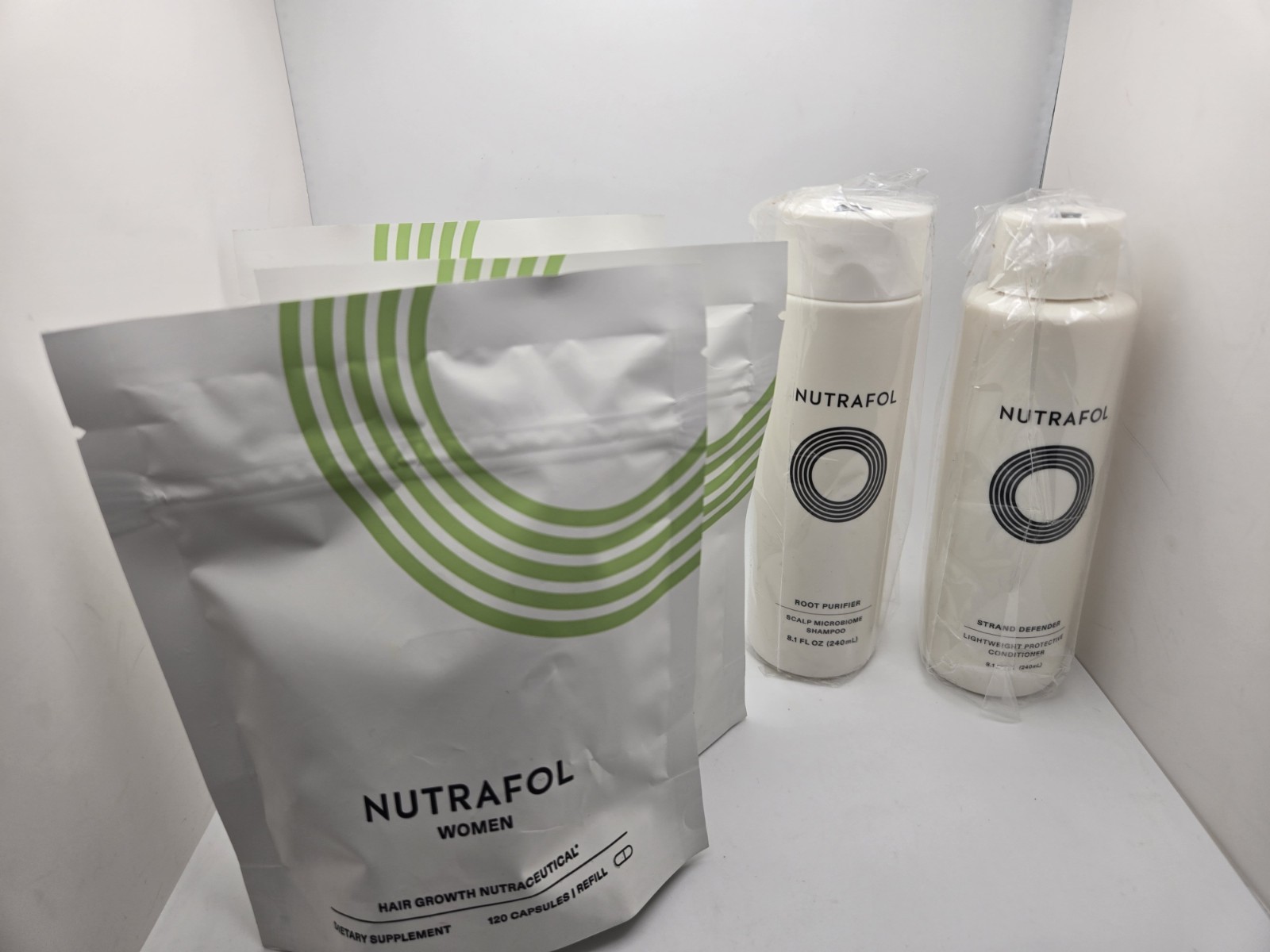 Nutrafol Women Hair Growth Capsule Refill X 3 With Shampoo & Conditioner 12/27