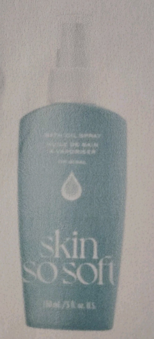 AVON Skin So Soft Original Bath Oil Spray 5fl oz. New Design