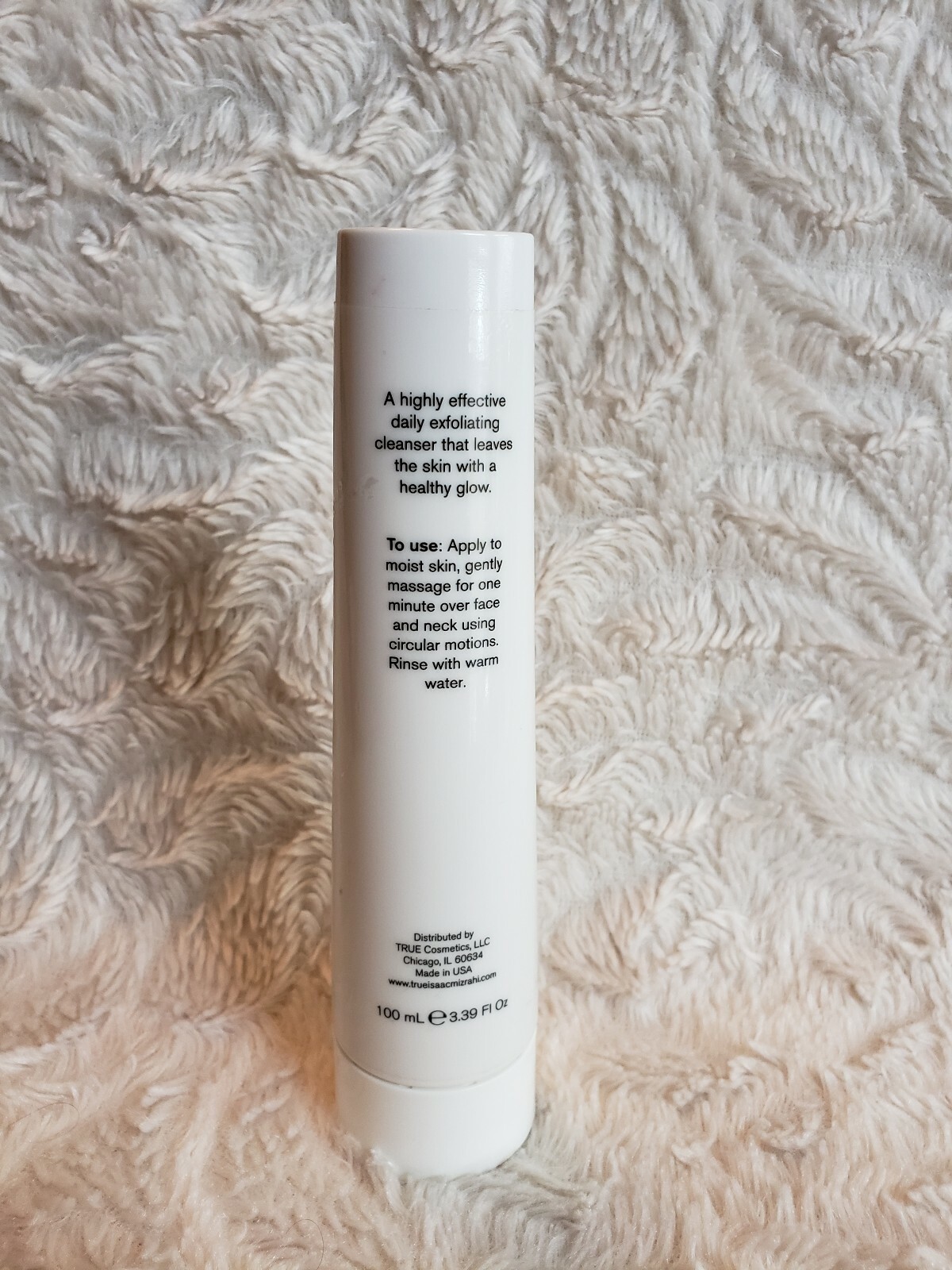TRUE Isaac Mizrahi 6 in 1 Daily Exfoliating Cleanser 3.39 fl oz / 100 mL NEW HTF